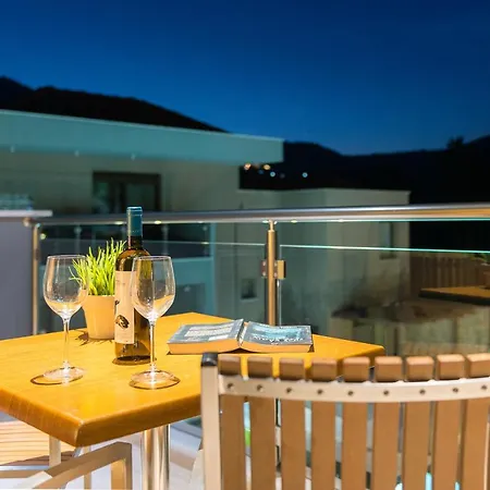 Mary's Luxury クリッシ・アモウディア