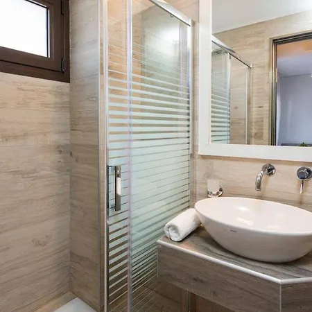 Mary's Luxury Apartment *