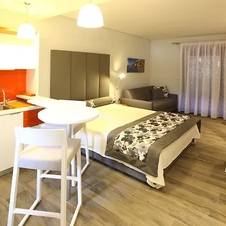 Mary's Luxury Chrysi Ammoudia