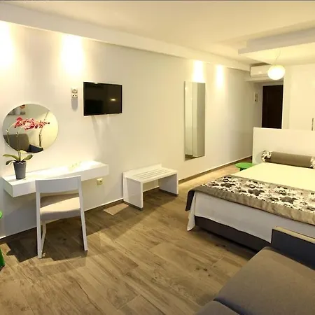 Mary's Luxury Apartment *