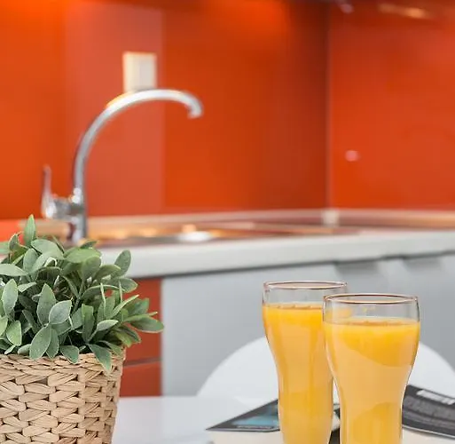 Mary's Luxury 克里斯阿穆迪亚